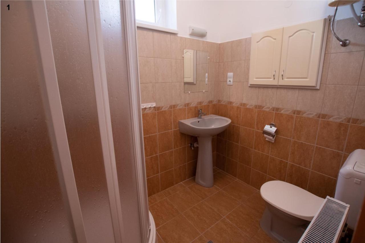 Akacfa 13 Apartman Zalakaros Ngoại thất bức ảnh